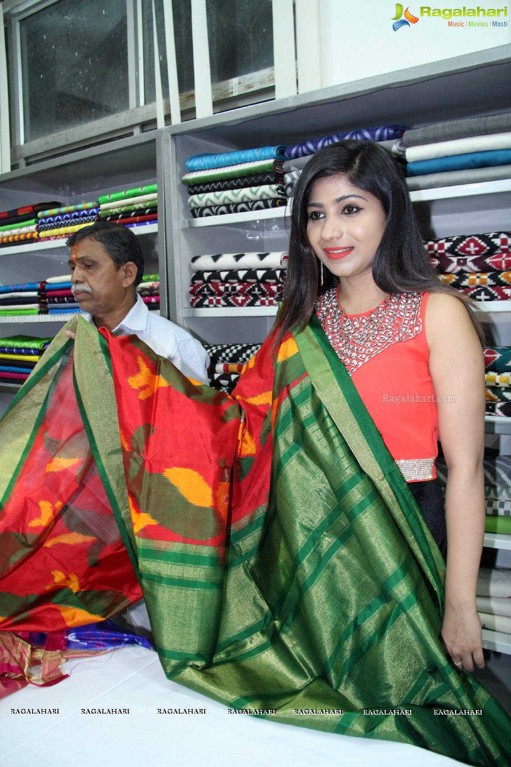 Madhulagna Das launches Pochampally IKAT Show Room, Hyderabad