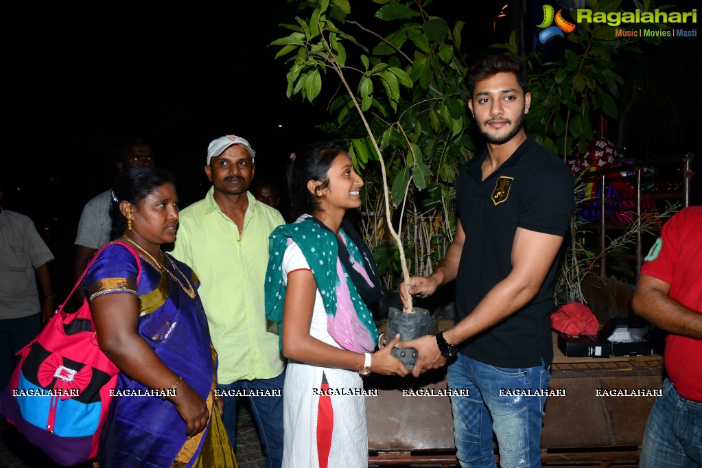 Prince distributes Plants on World Earth Day