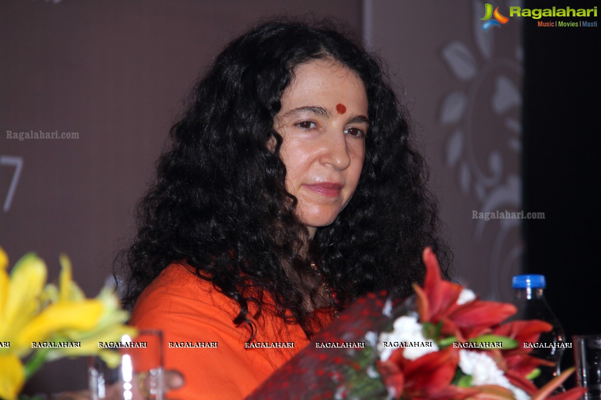 FLO Interactive Session with Sadhvi Bhagawati Saraswatiji