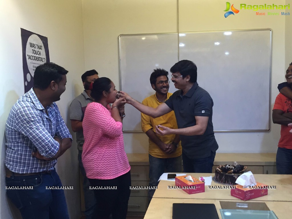 Sarrainodu Success Celebrations at Radio Mirchi