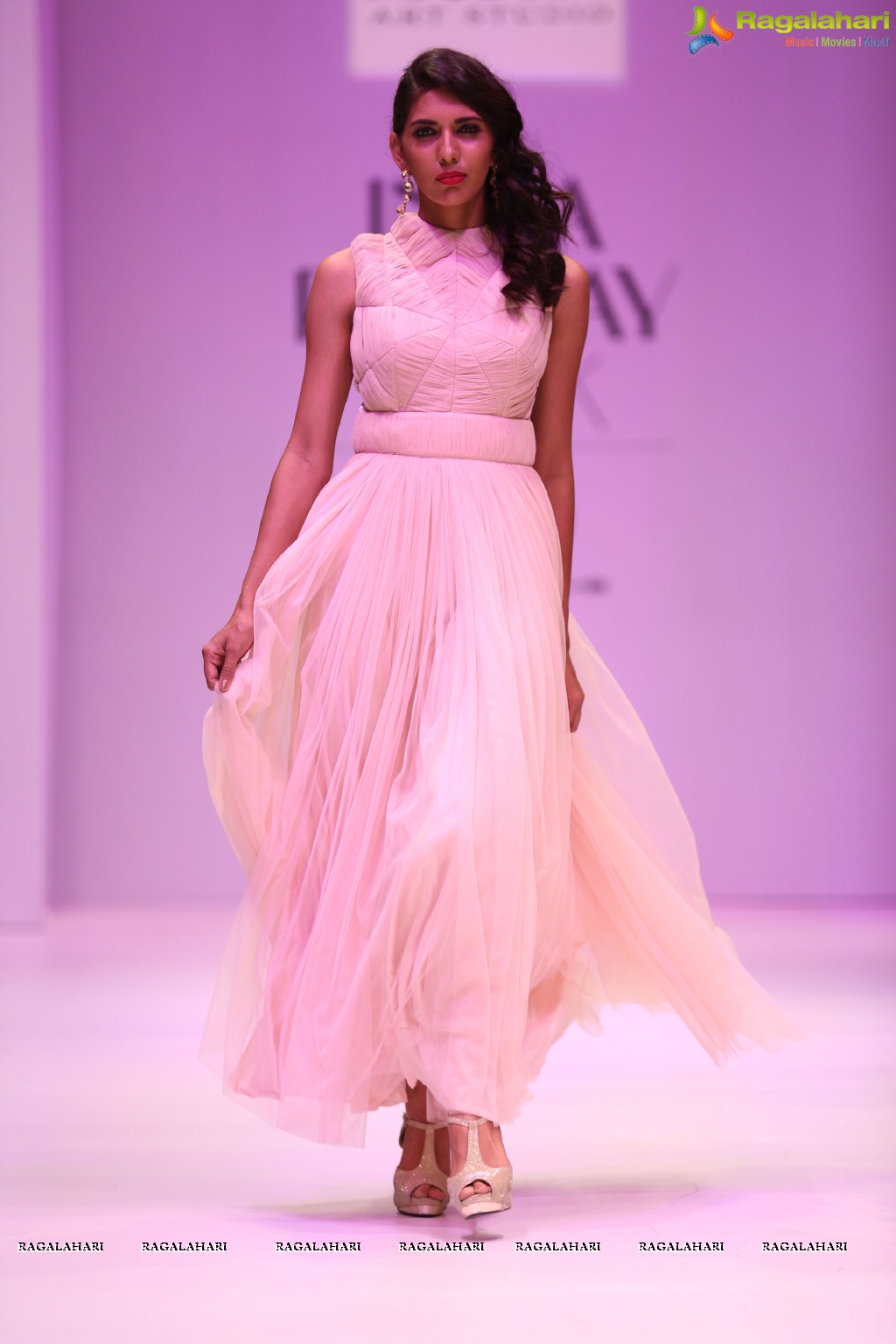 Fashion Designer Sashi Vangapalli Collection Showcase at the India Runway Fashion week