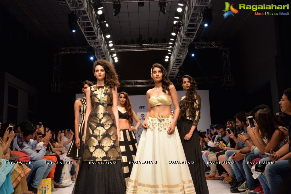 Fashion Designer Sashi Vangapalli Collection Showcase at the India Runway Fashion week