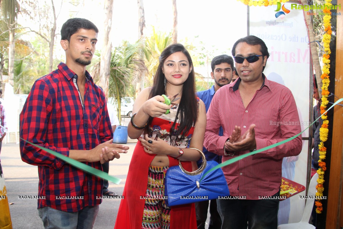 Actress Pallabi Ghosh inaugurates Silk India Expo at Sri Raja Rajeshwari Gardens, Hyderabad