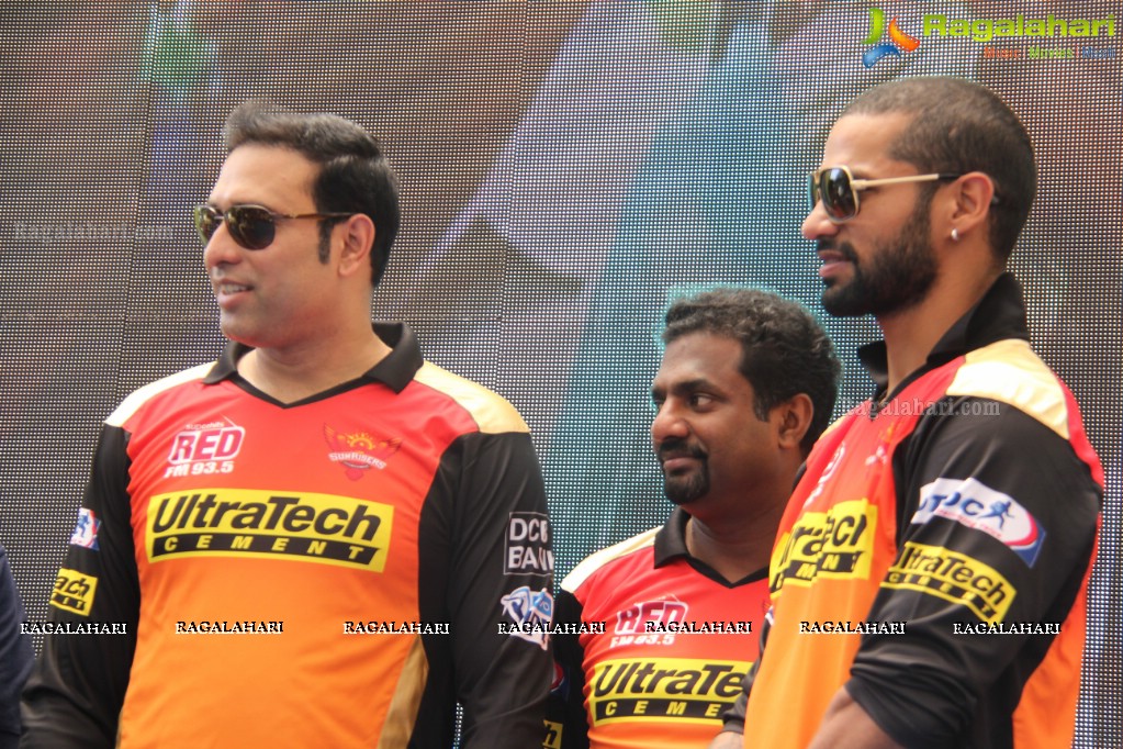 IPL Sunrisers Team felicitates Apollo Doctors