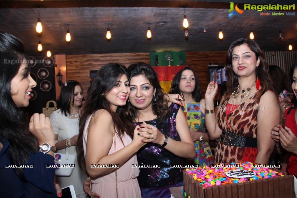 Tamana Kriplani Kheskani Birthday Bash at Bakkyard Gastro Pub, Hyderabad