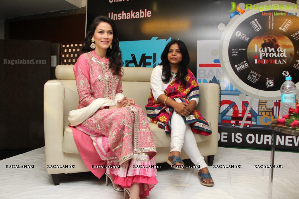 Waluscha De Sousa launches INIFD Online Programs, Hyderabad