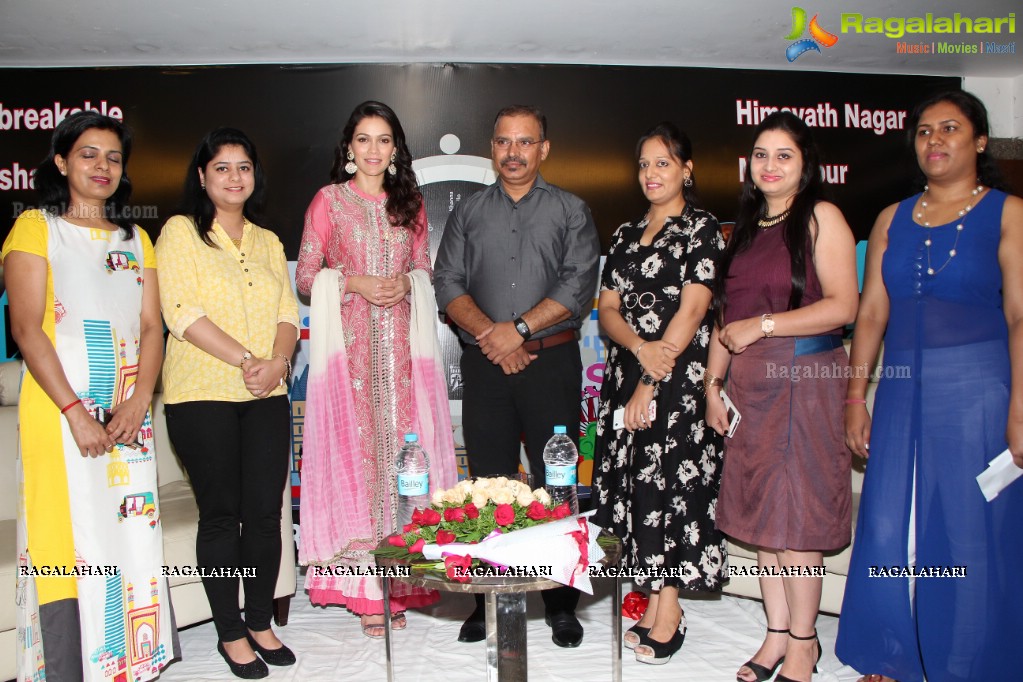 Waluscha De Sousa launches INIFD Online Programs, Hyderabad