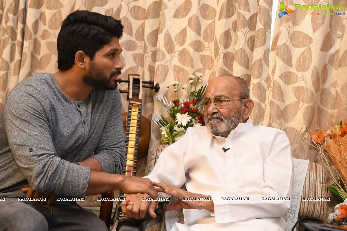 Allu Arjun meets K Viswanath