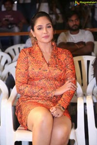 Venkatesh, Ritika Singh, Mumtaz Sorcar