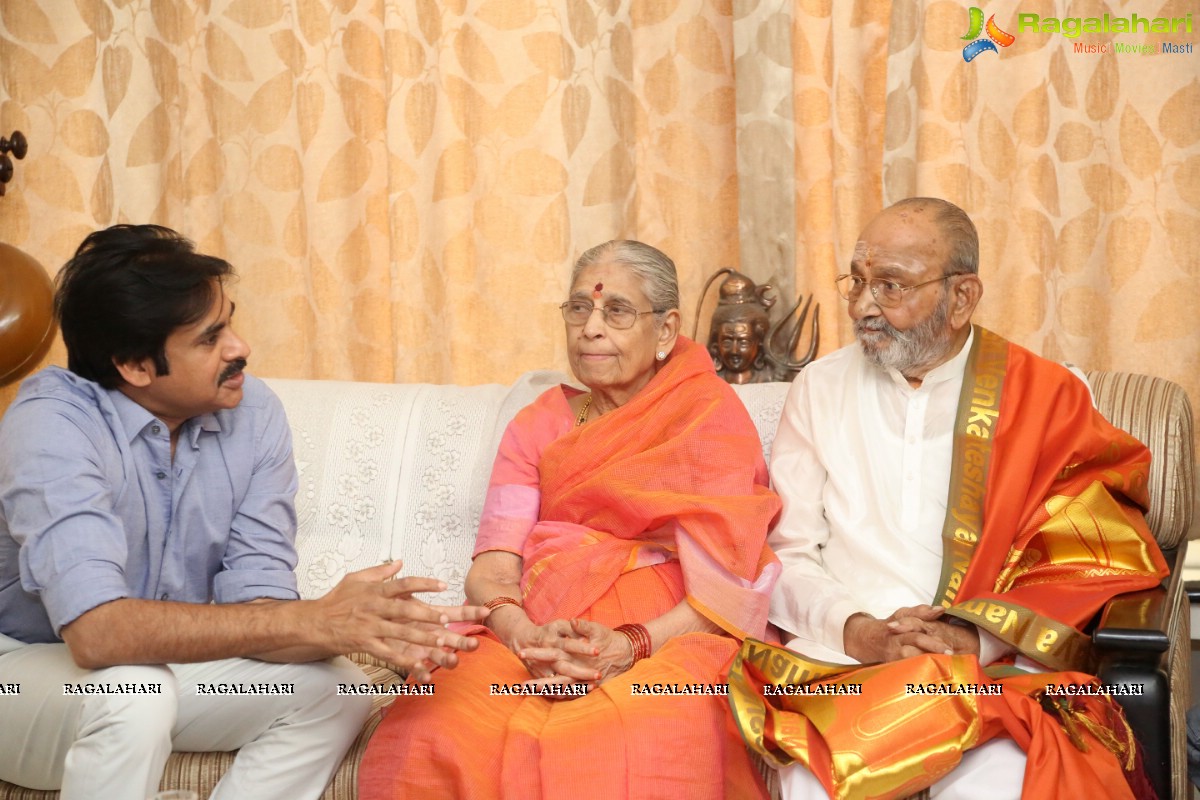 Pawan Kalyan meets K Vishwanath
