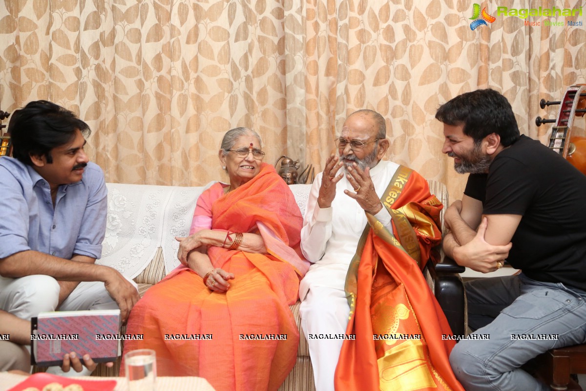 Pawan Kalyan meets K Vishwanath