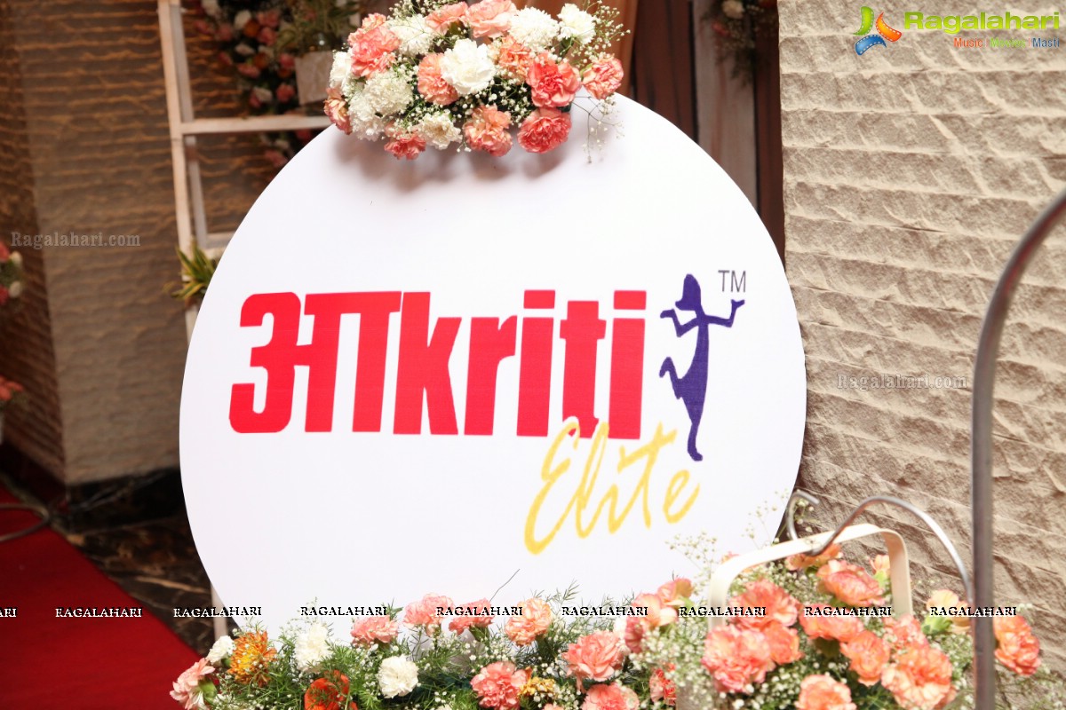 Diksha Panth inagurates Sashi Nahata's Akritti Elite Exhibition & Sale (April 2017) at Park Hyatt, Hyderabad