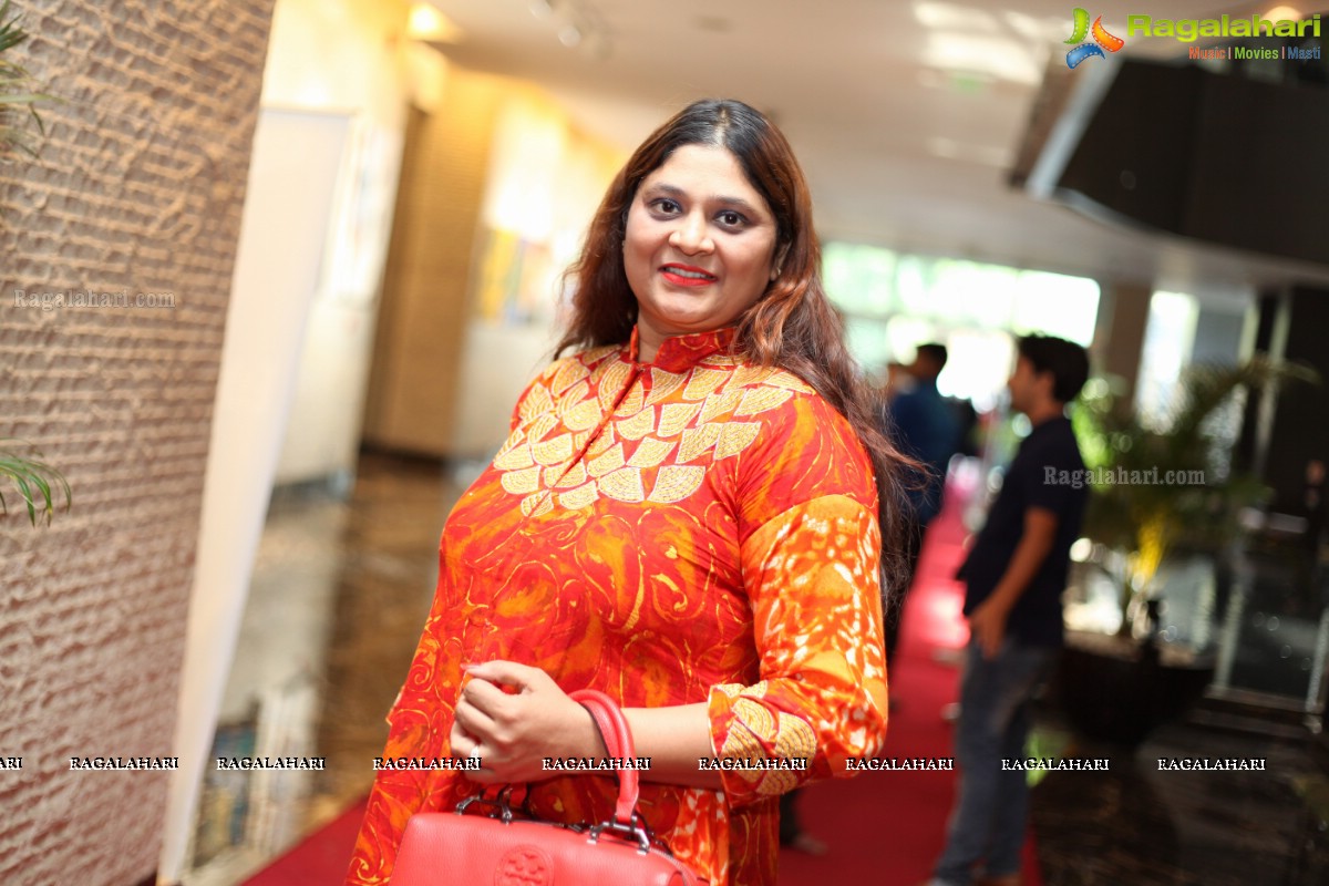 Diksha Panth inagurates Sashi Nahata's Akritti Elite Exhibition & Sale (April 2017) at Park Hyatt, Hyderabad