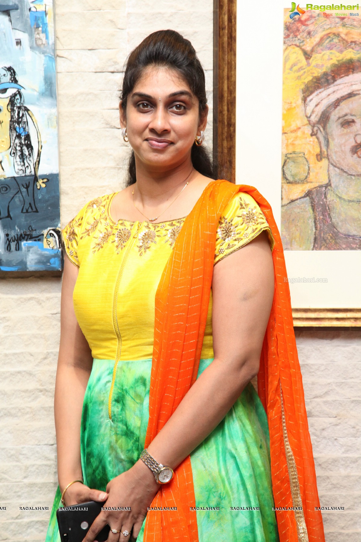 Diksha Panth inagurates Sashi Nahata's Akritti Elite Exhibition & Sale (April 2017) at Park Hyatt, Hyderabad