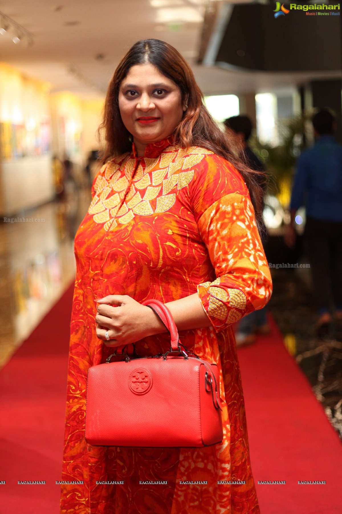 Diksha Panth inagurates Sashi Nahata's Akritti Elite Exhibition & Sale (April 2017) at Park Hyatt, Hyderabad