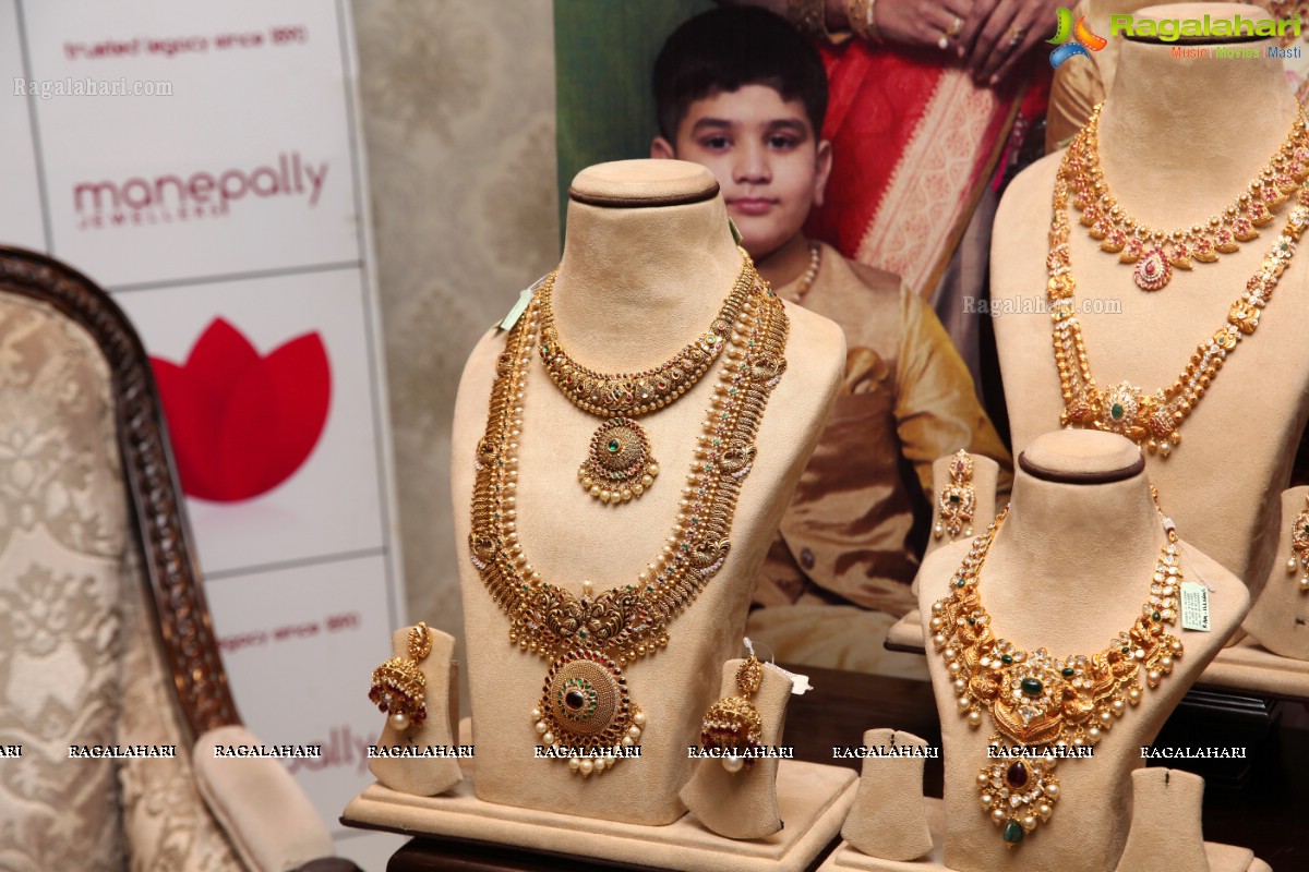 Akshaya Tritiya 2017 Jewellery Collection Launch at Manepally Jewellers, Hyderabad