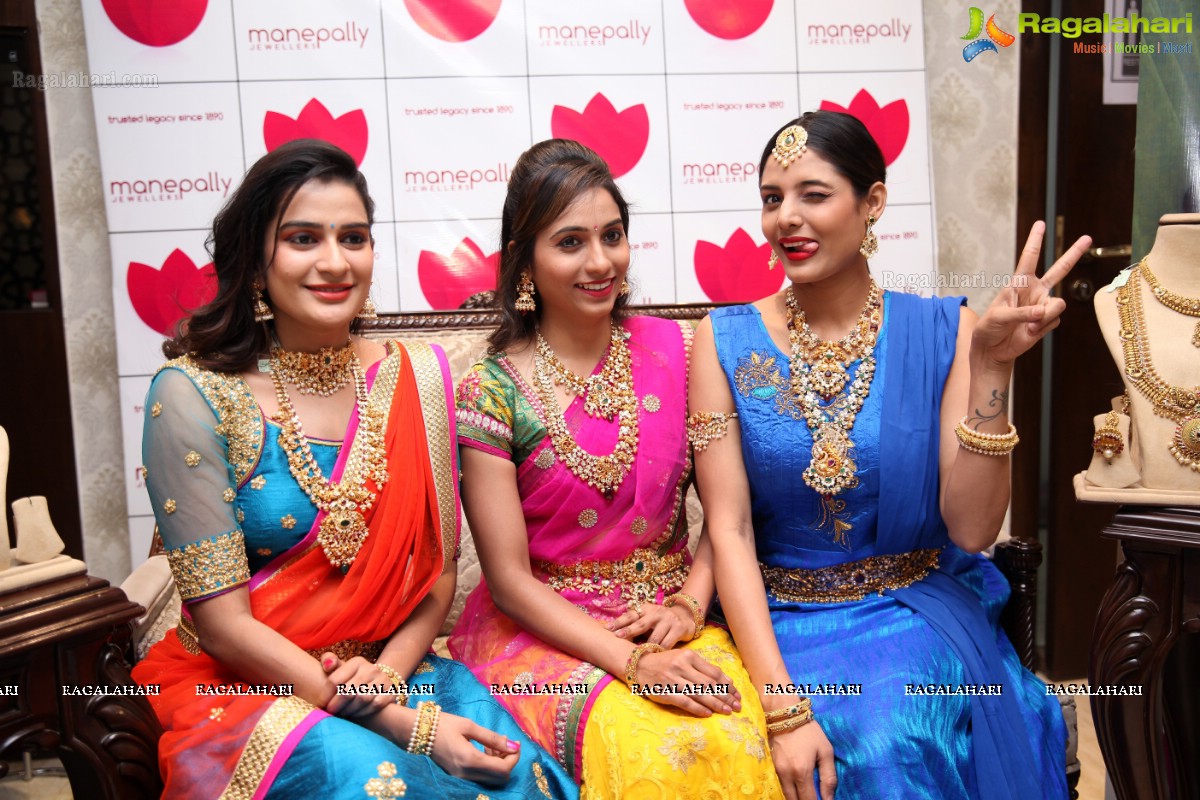 Akshaya Tritiya 2017 Jewellery Collection Launch at Manepally Jewellers, Hyderabad