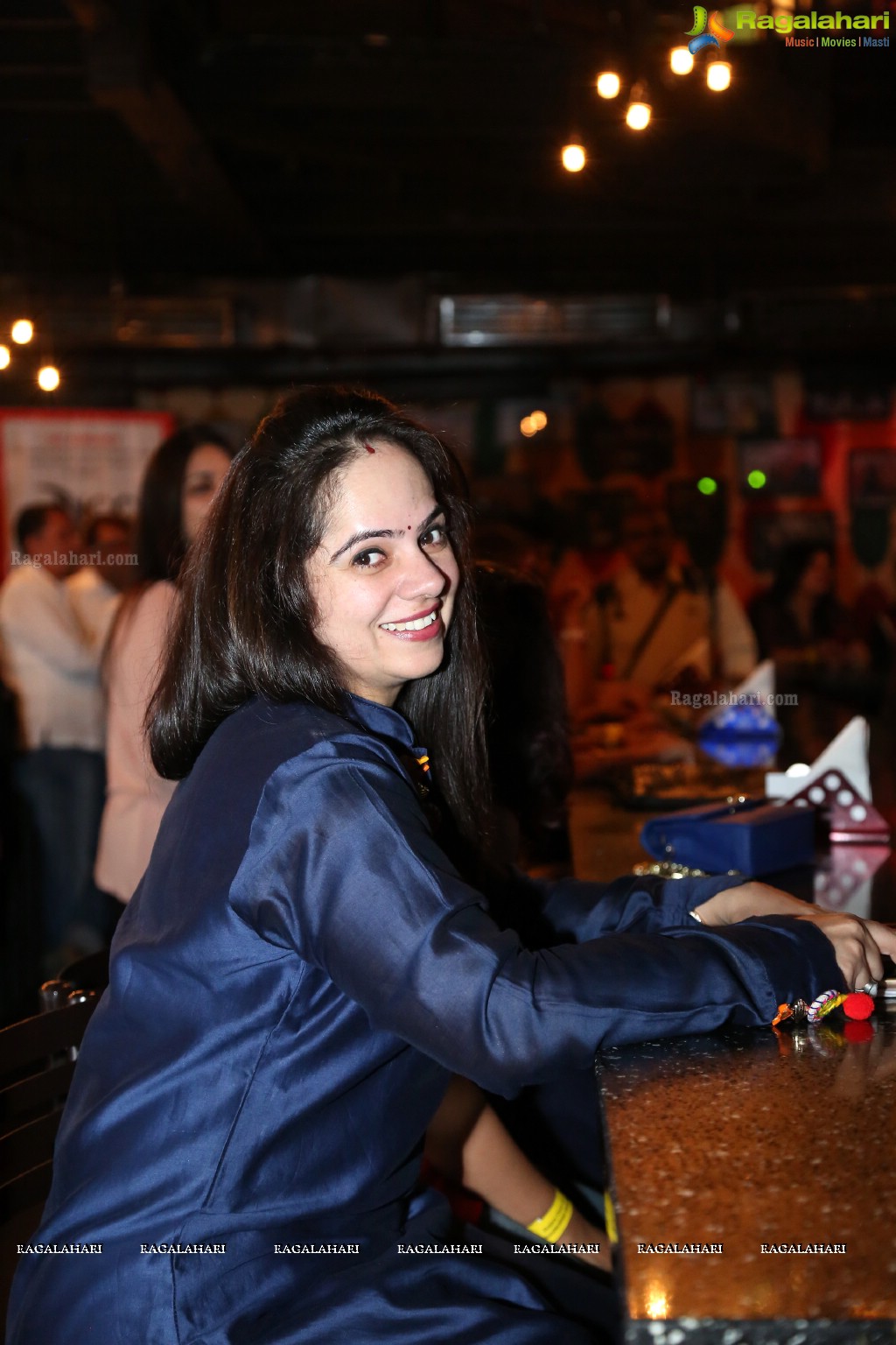 Amit Tandon's Stand-Up Comedy at Heart Cup Cafe, Hyderabad