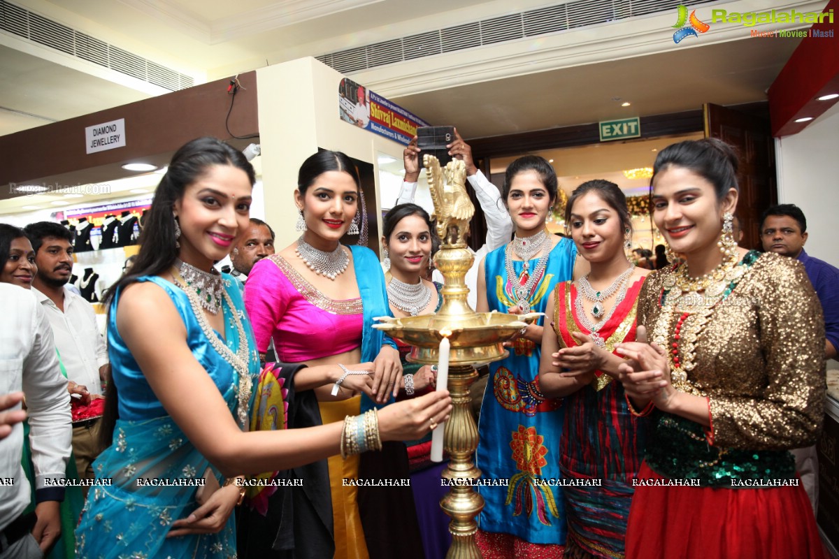 Angana Roy launches Jewellery Fashion Show of The Jewellery Expo at Taj Krishna, Hyderabad