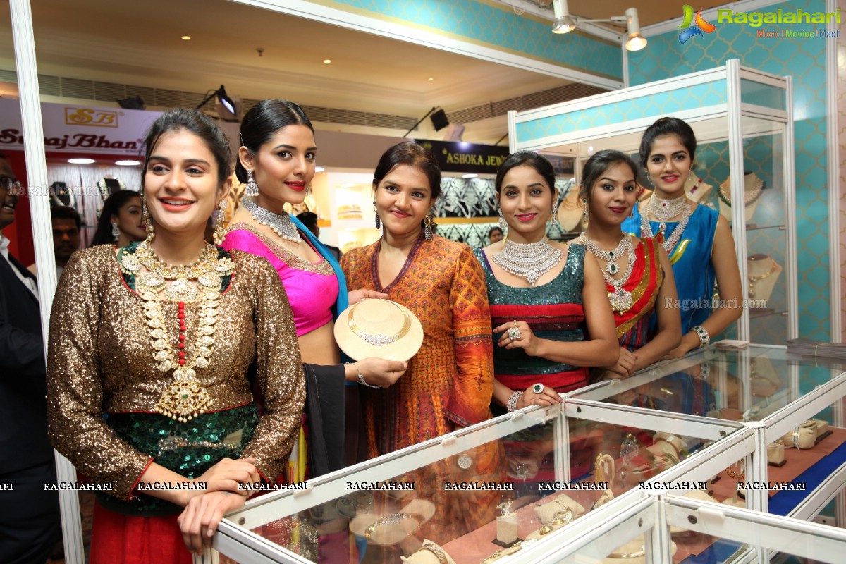 Angana Roy launches Jewellery Fashion Show of The Jewellery Expo at Taj Krishna, Hyderabad