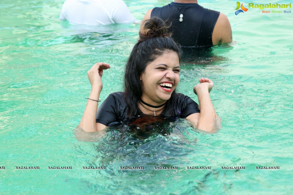 Aqua Zumba With Vijaya Tupurani at Water with Guest Instructor Shraddha Narayanan