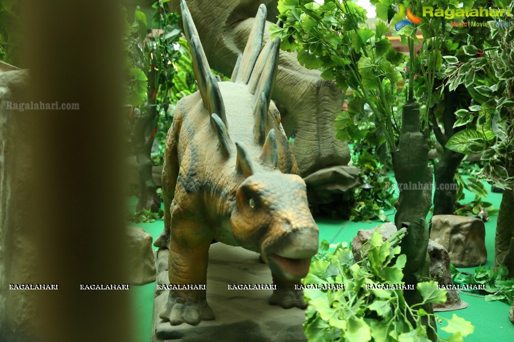 Agastya Jaiswal launches Dinosaur Park at Forum Sujana Mall