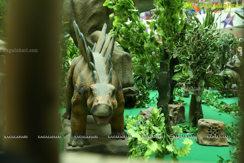 Agastya Jaiswal launches Dinosaur Park at Forum Sujana Mall