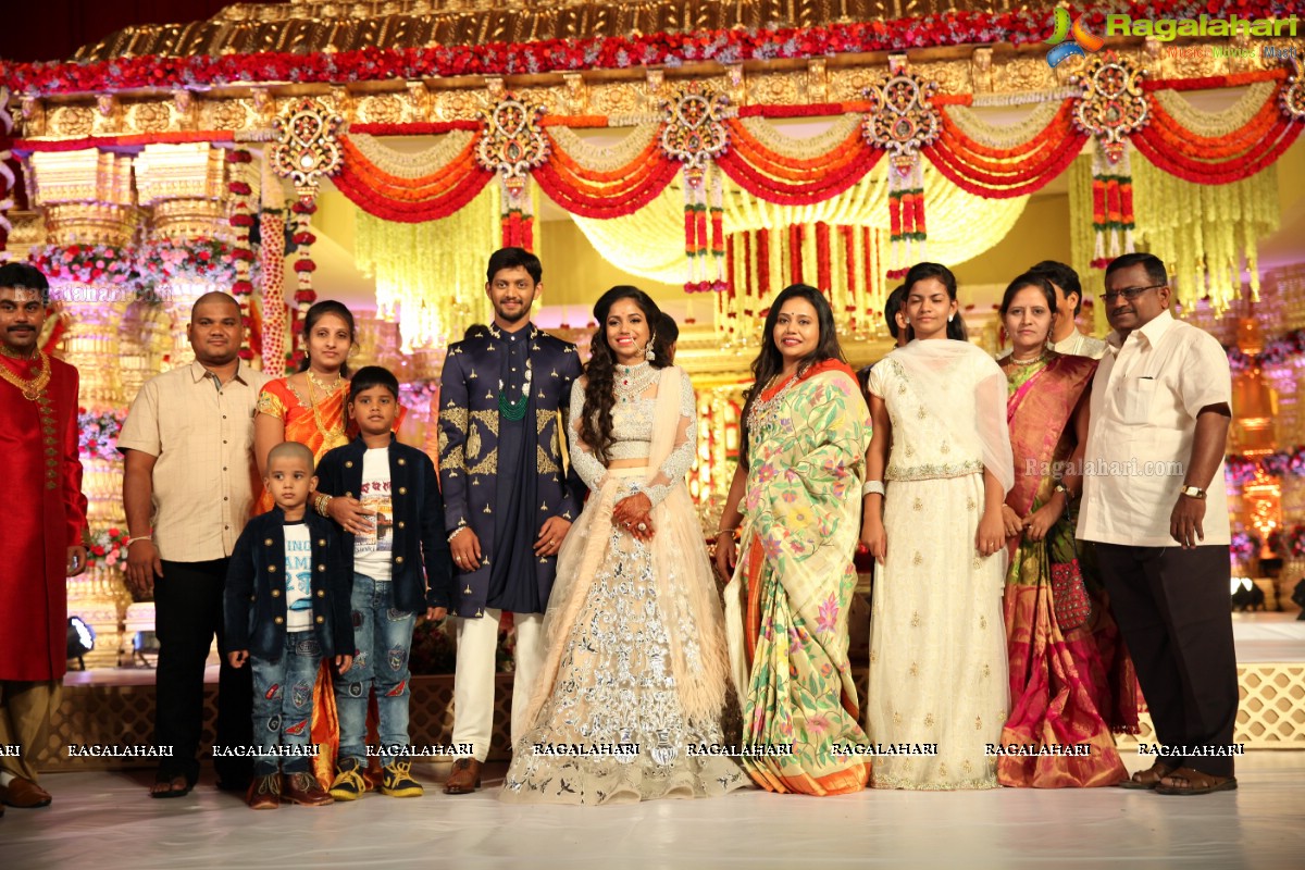 Kalamandir CMD Prasad Chalavadi Elder Daughter Hanisha Grand Wedding at HICC, Novotel