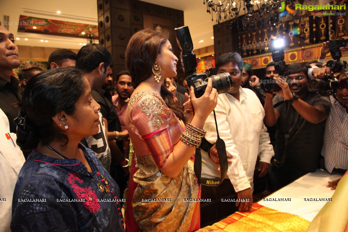 Shriya inaugurats Kancheepuram VRK Silks at Himayat Nagar