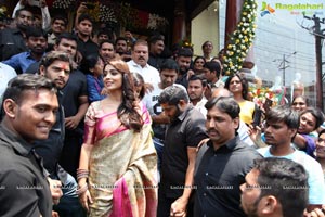 Shriya inaugurats Kancheepuram VRK Silks