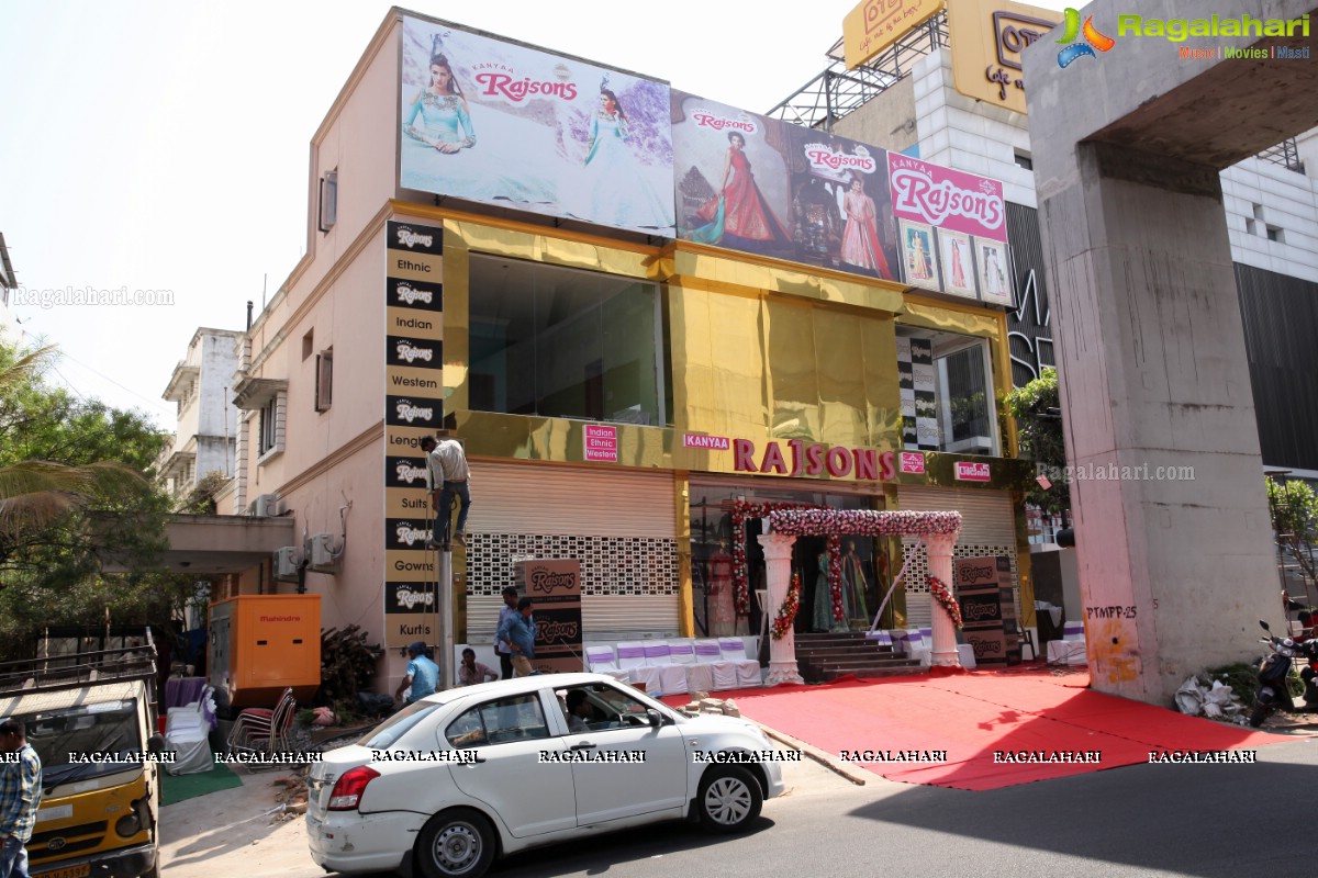 Grand Launch of Kanyaa Rajsons at Road #36, Jubilee Hills, Hyderabad