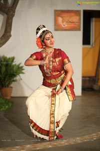 Kuchipudi Dance