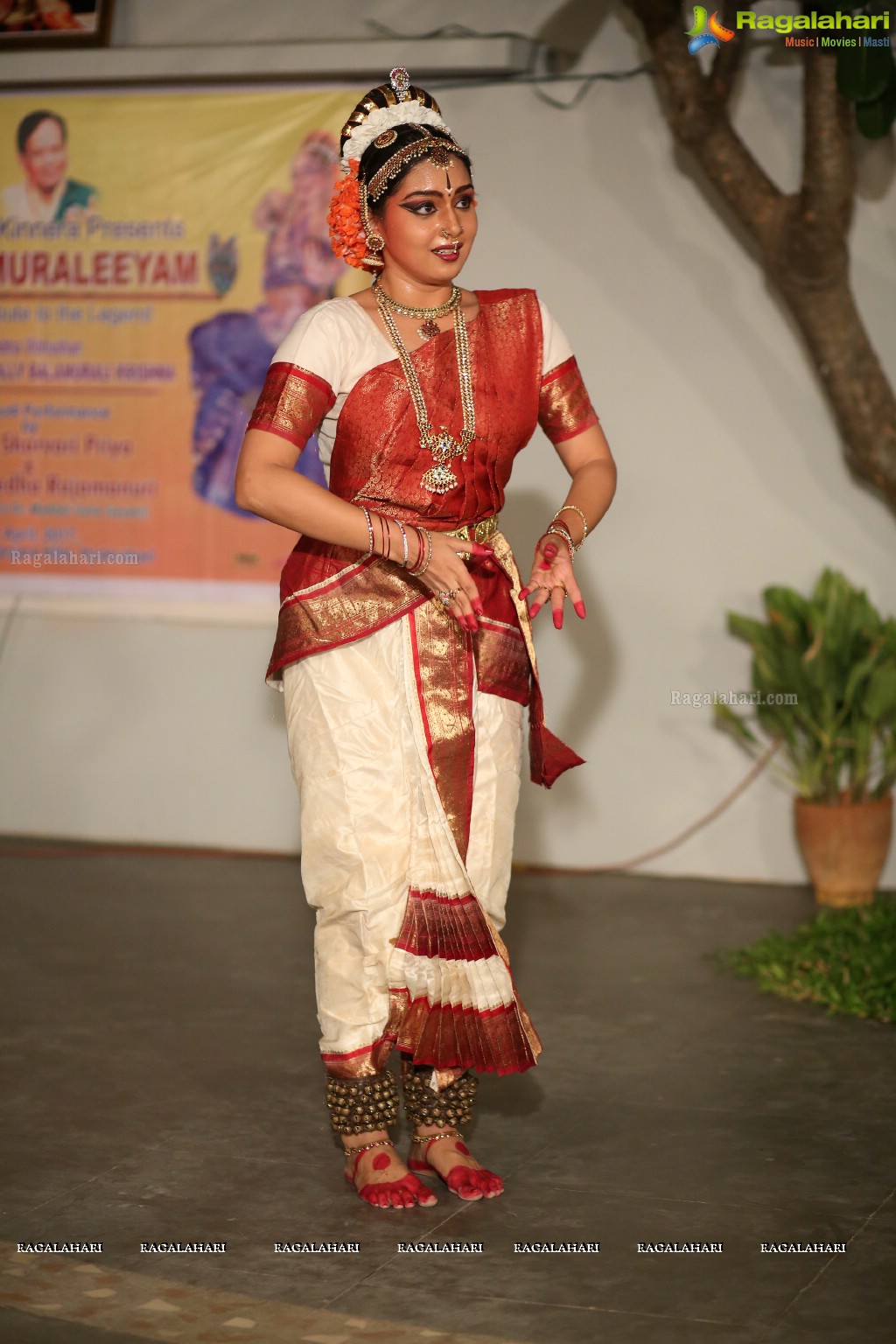 Kuchipudi Dance Performance by Medha and Sharvari at Saptaparni, Banjara Hills, Hyderabad