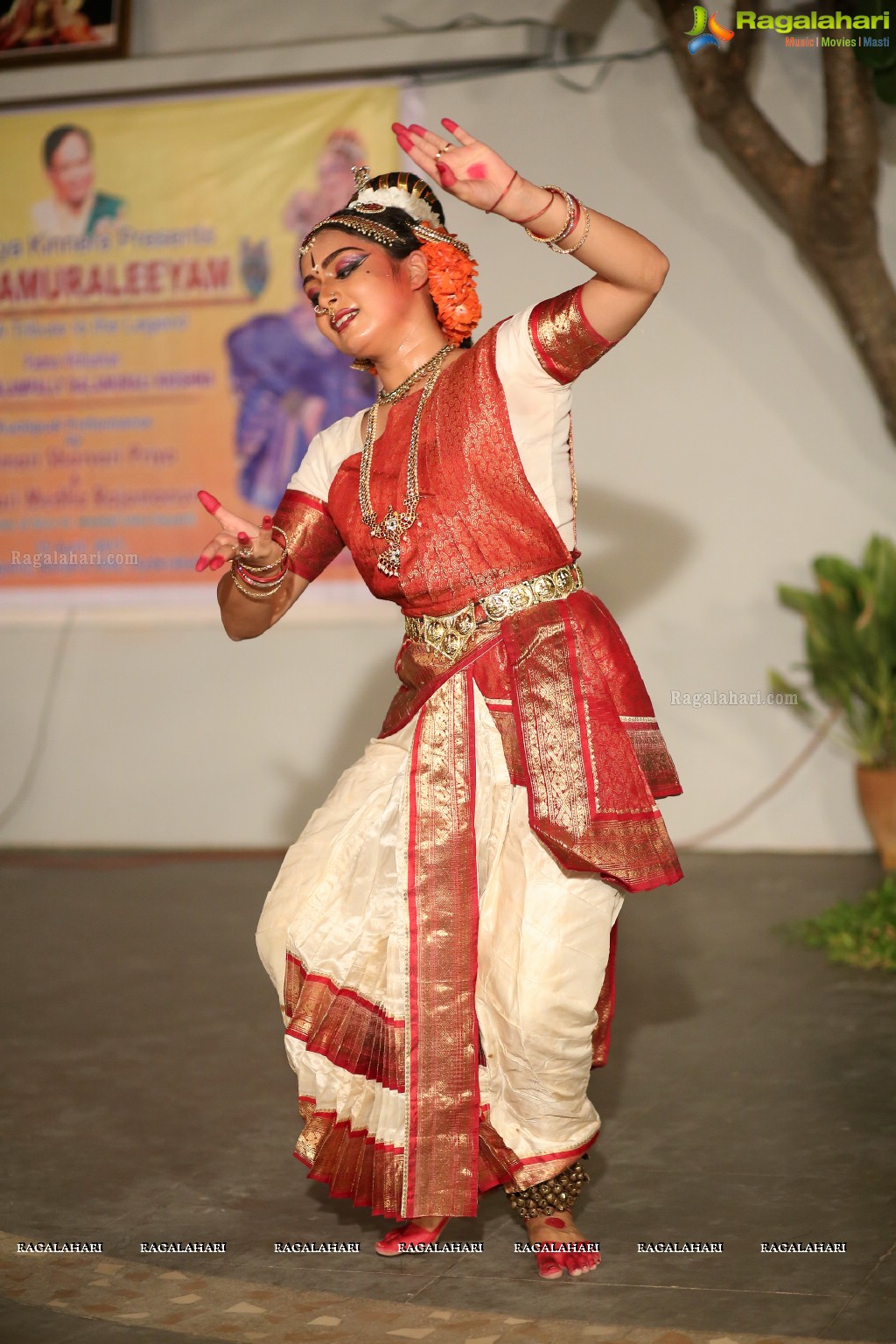 Kuchipudi Dance Performance by Medha and Sharvari at Saptaparni, Banjara Hills, Hyderabad