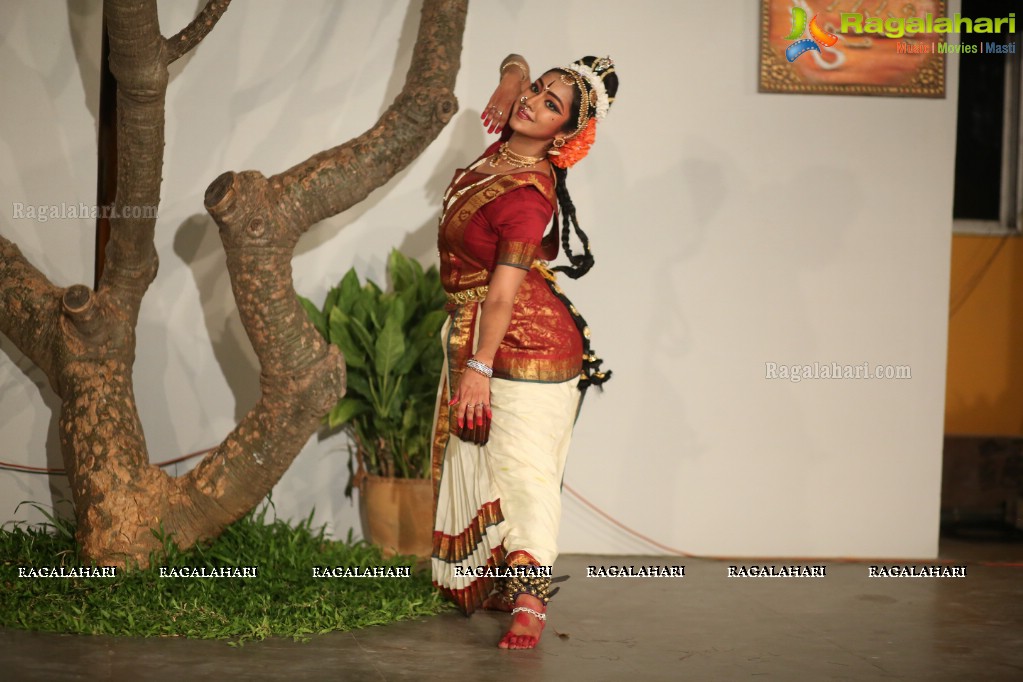 Kuchipudi Dance Performance by Medha and Sharvari at Saptaparni, Banjara Hills, Hyderabad