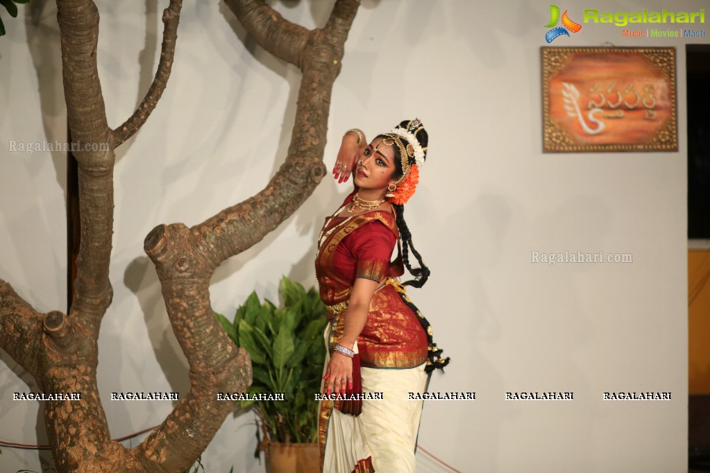 Kuchipudi Dance Performance by Medha and Sharvari at Saptaparni, Banjara Hills, Hyderabad