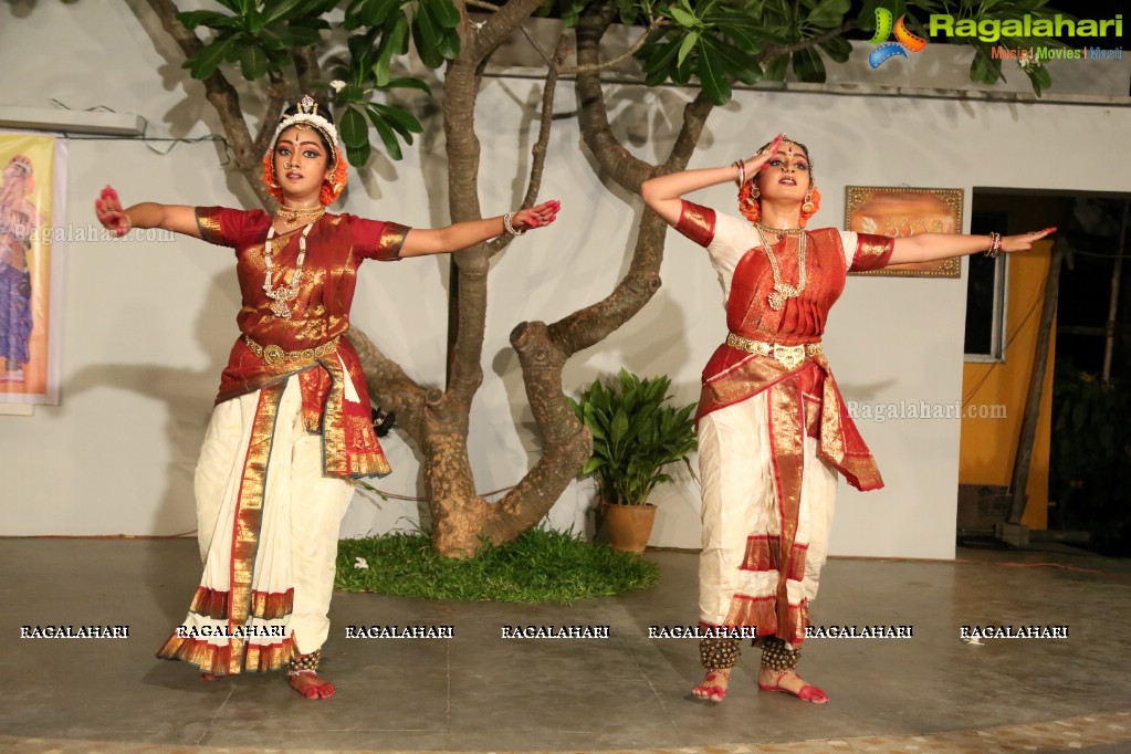 Kuchipudi Dance Performance by Medha and Sharvari at Saptaparni, Banjara Hills, Hyderabad