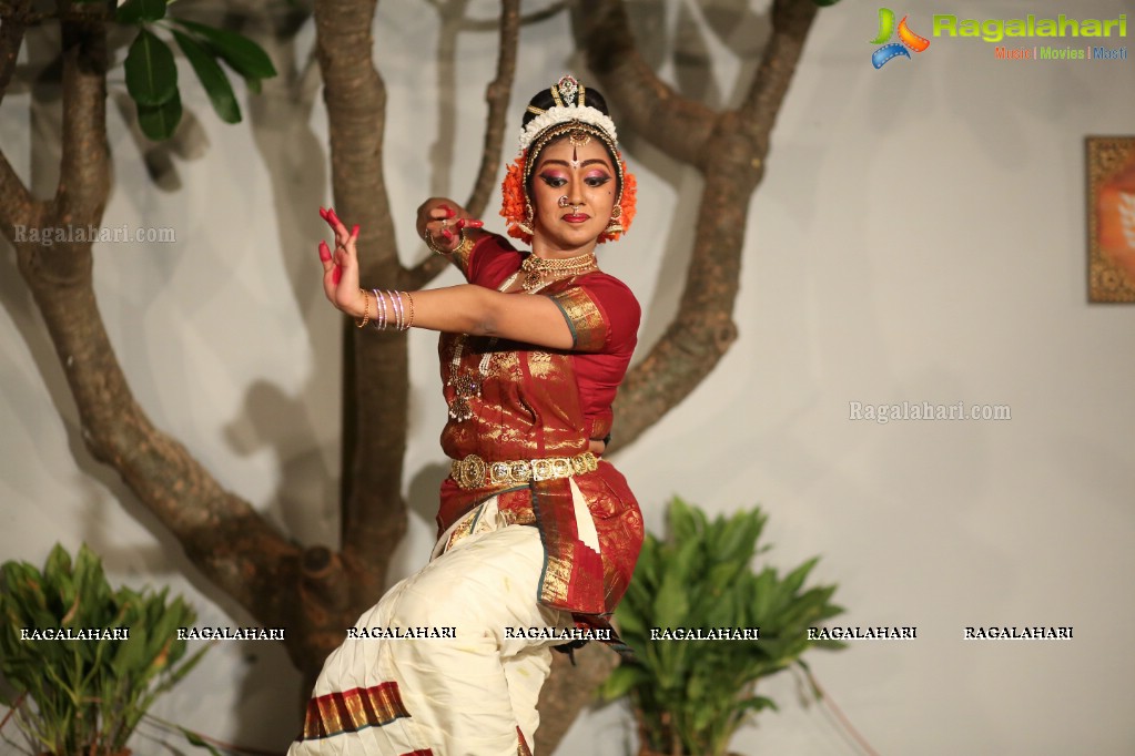 Kuchipudi Dance Performance by Medha and Sharvari at Saptaparni, Banjara Hills, Hyderabad