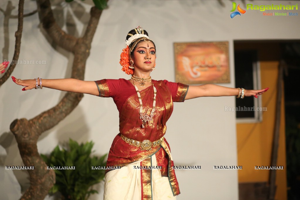 Kuchipudi Dance Performance by Medha and Sharvari at Saptaparni, Banjara Hills, Hyderabad