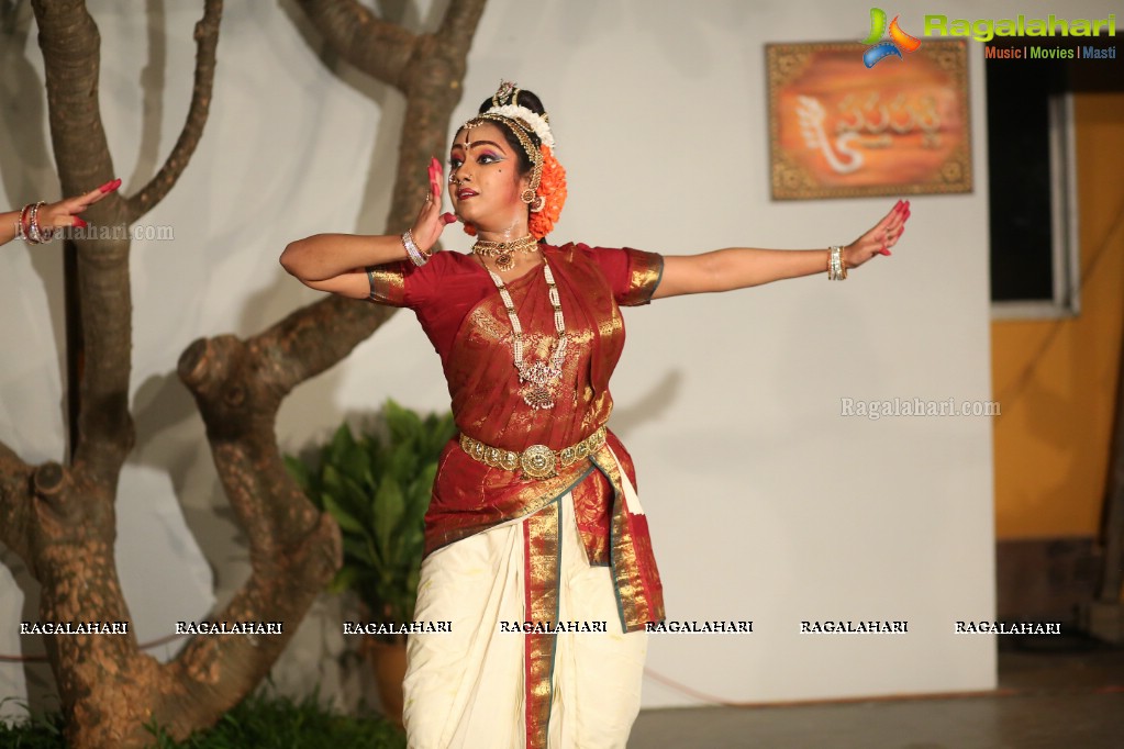 Kuchipudi Dance Performance by Medha and Sharvari at Saptaparni, Banjara Hills, Hyderabad