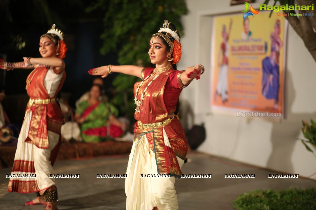 Kuchipudi Dance Performance by Medha and Sharvari at Saptaparni, Banjara Hills, Hyderabad