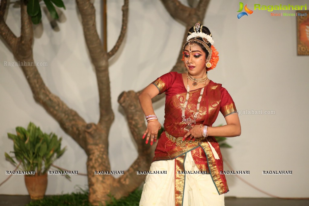 Kuchipudi Dance Performance by Medha and Sharvari at Saptaparni, Banjara Hills, Hyderabad