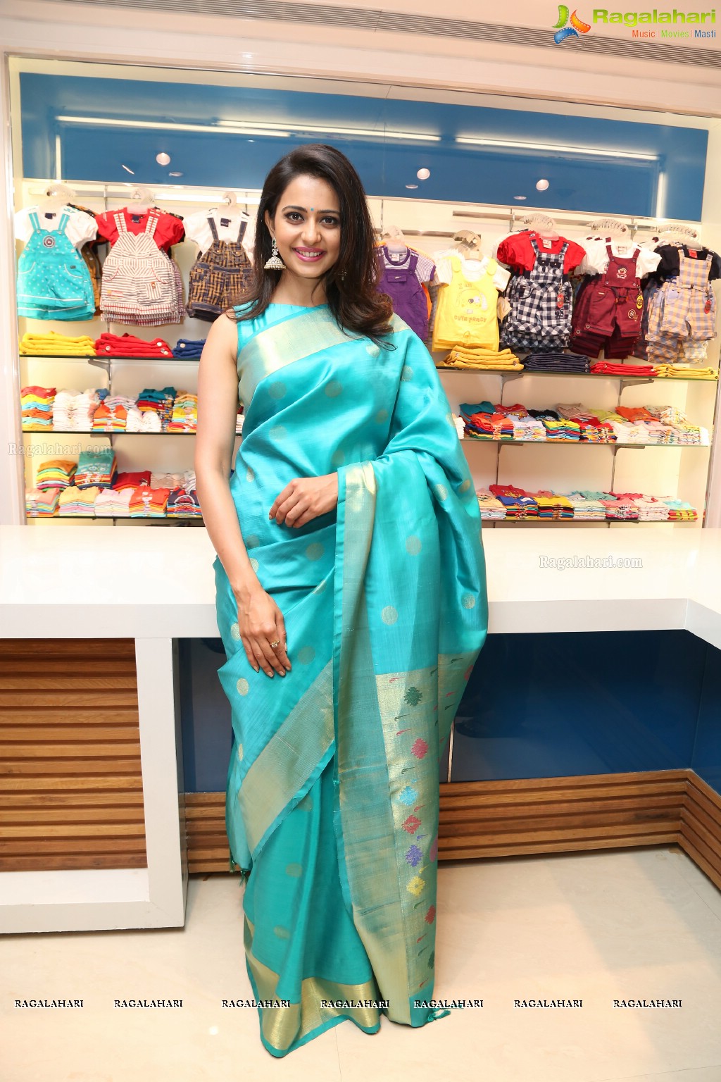 Rakul Preet Singh launches South India Shopping Mall at Parklane, Secunderabad