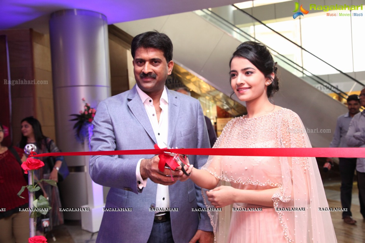 Rukshar Mir launches Biggest Luxury Lifestyle Exhibition Hi-Life Luxury Fashion Exhibition at HICC Novotel, Hyderabad