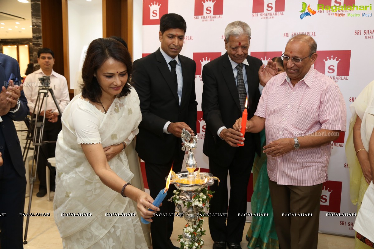 Amala Akkineni launches Sri Shankarlal Jewellers at Road #36, Jubilee Hills, Hyderabad