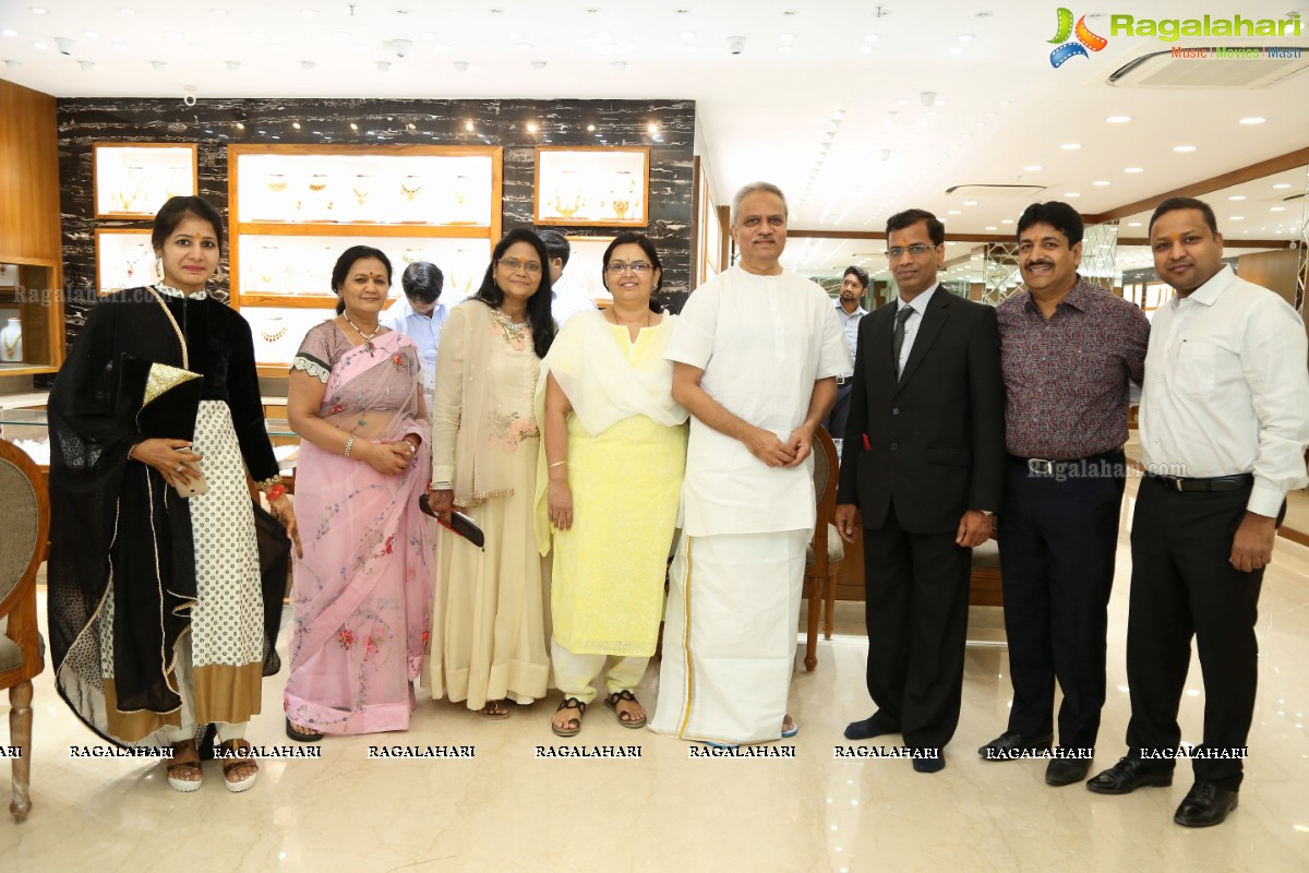 Amala Akkineni launches Sri Shankarlal Jewellers at Road #36, Jubilee Hills, Hyderabad