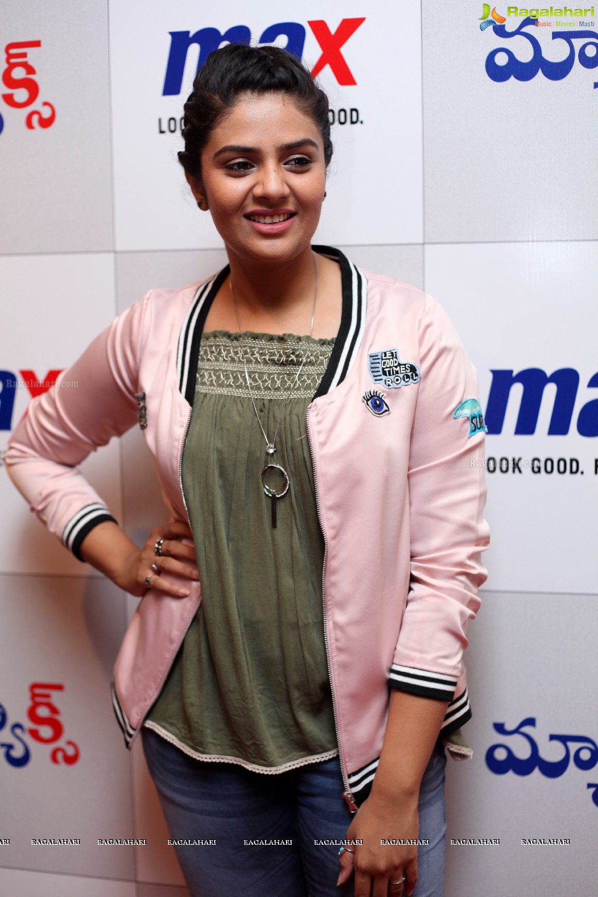 Meet and Greet Session with Sree Mukhi at Max Store, Banjara Hills, Hyderabad