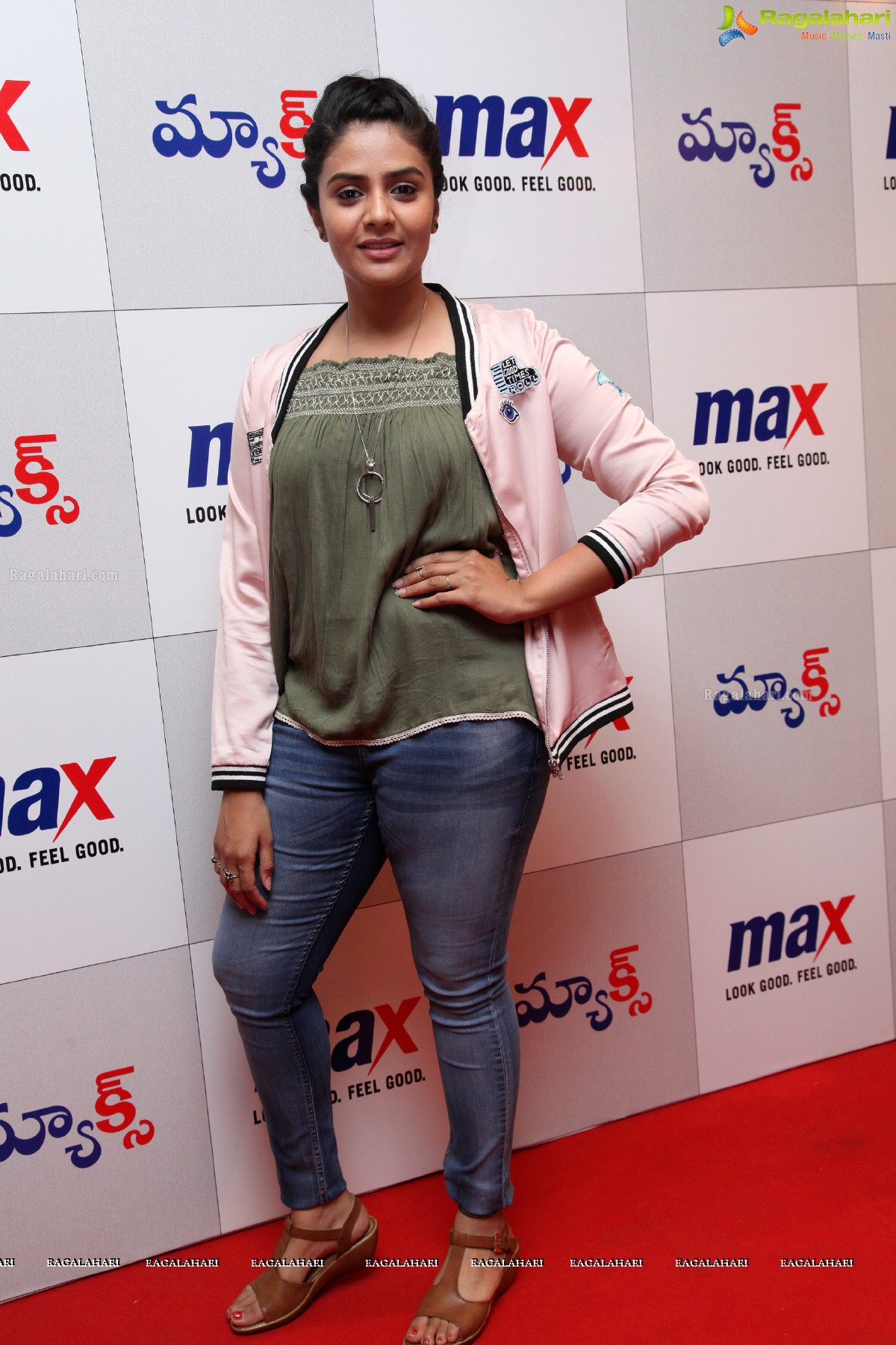 Meet and Greet Session with Sree Mukhi at Max Store, Banjara Hills, Hyderabad