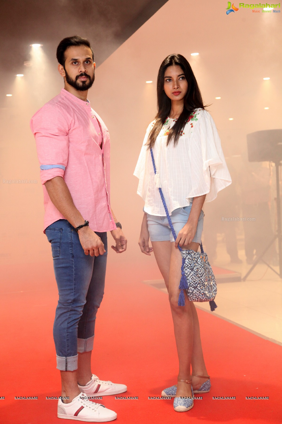 Sree Mukhi launches the MAX Summer Look-book and Summer 2017 Collection in Hyderabad