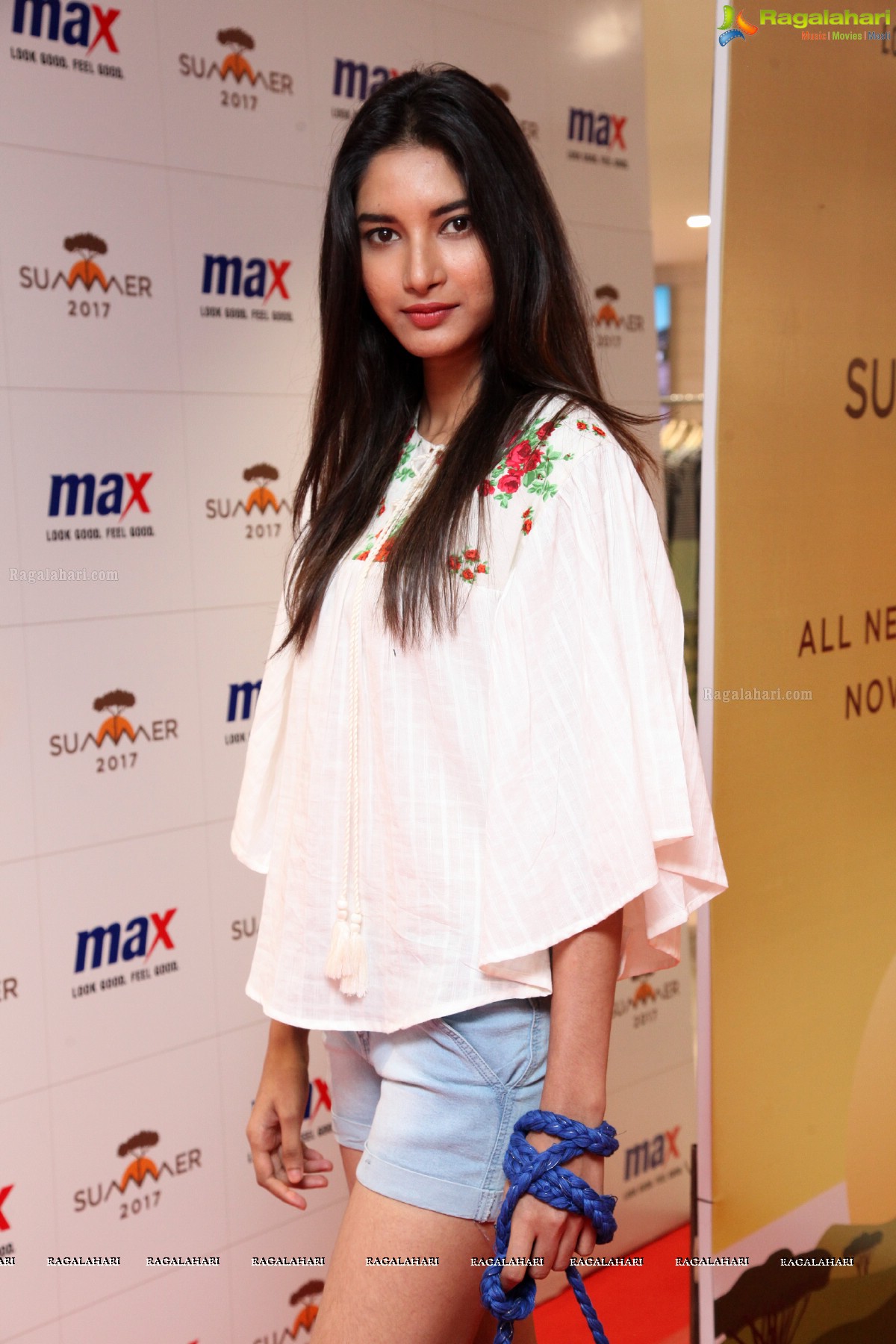 Sree Mukhi launches the MAX Summer Look-book and Summer 2017 Collection in Hyderabad